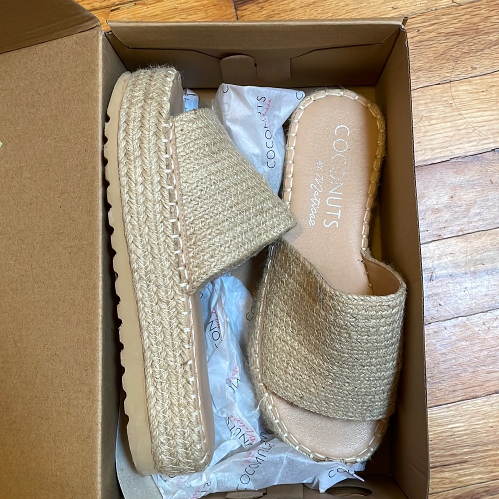 Platform sandals